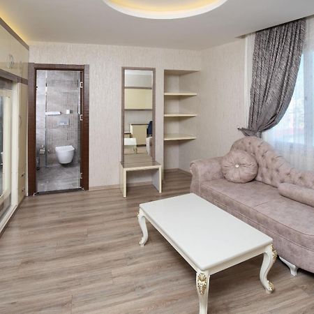 Adana Taskoeprue Hotel Eksteriør billede